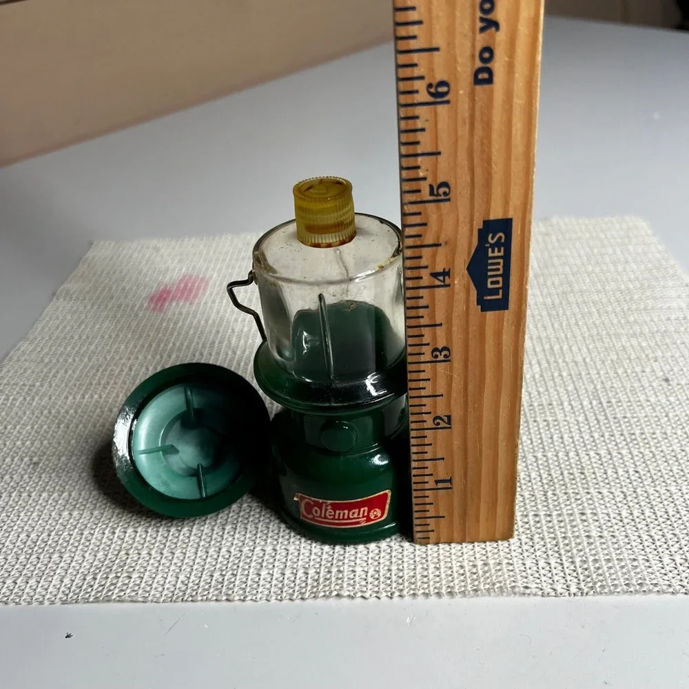 Vintage Avon Coleman Lantern Deep Woods Cologne Bottle Green Glass Decanter 5oz